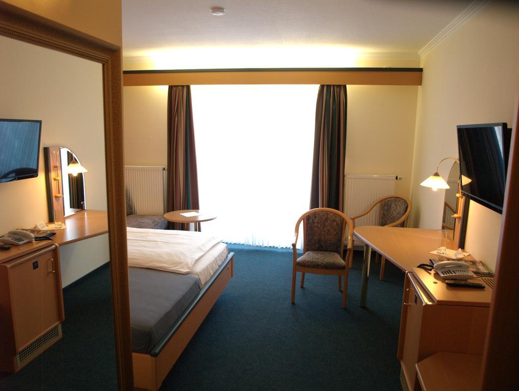 Waldhotel Kurfuerst Kaisersesch Zewnętrze zdjęcie